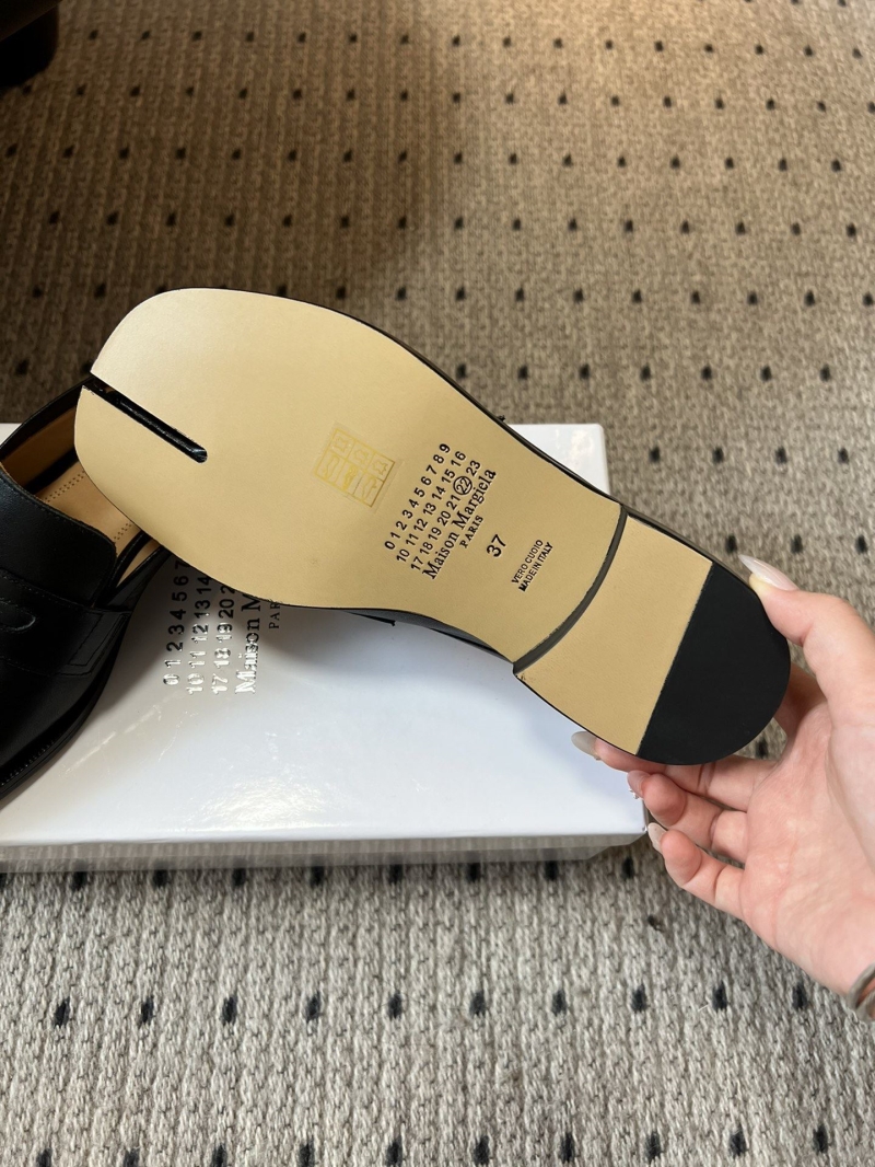 ma1s0n Marg*e1a loafers